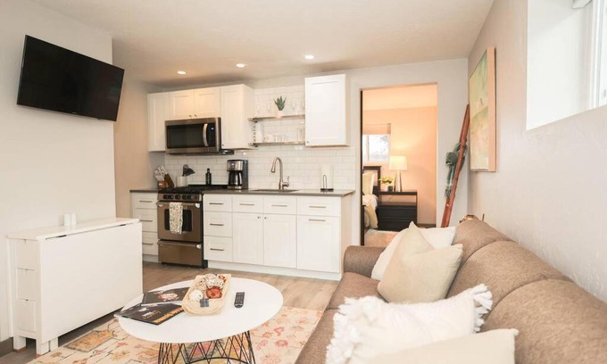 Bozeman Casa | Bridger Hawk Suite (NEW)