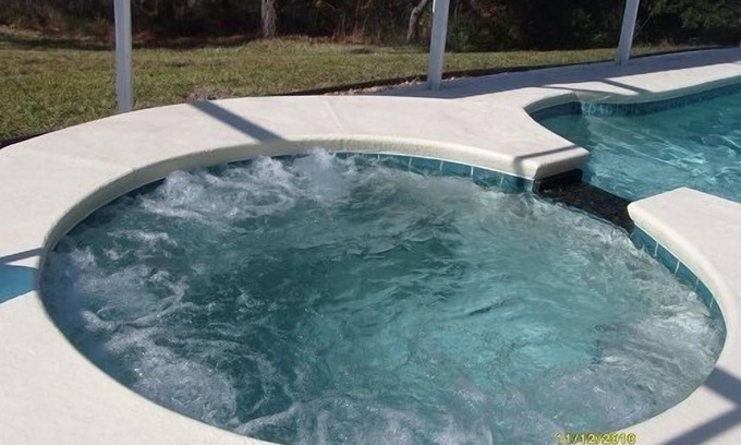 Bridgewater Crossing Casa | Bridgewater Lakes 3 Bedroom Villa by Redawning