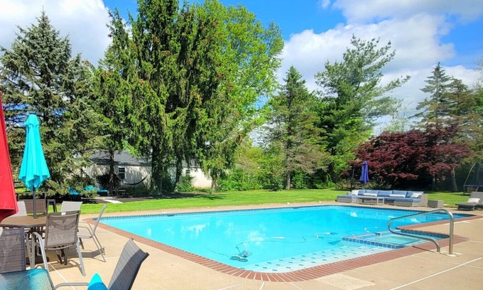Lansdale Casa | Bridle Pool House Vacation Home