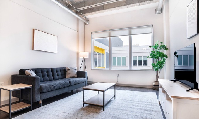 SoNo Apartamento | Bright 2 Bed apartment located in SoNo neighborhood