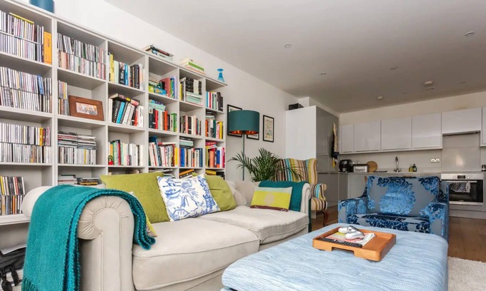 Bow West Apartamento | Bright 2 Bedroom Apartment Near Victoria Park