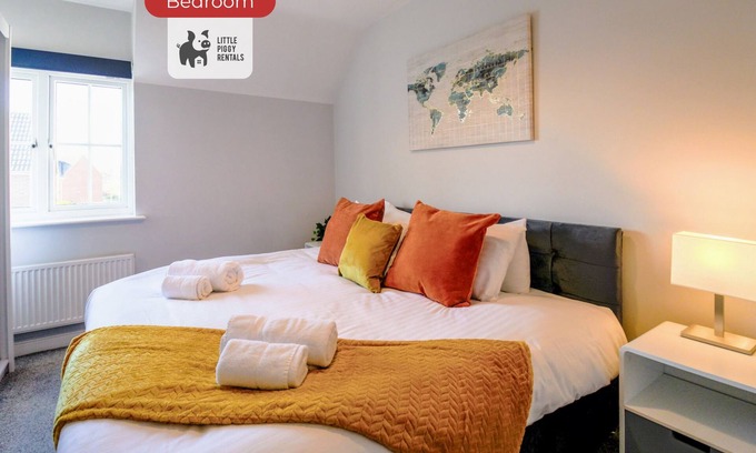 Hatfield Apartamento | Bright 2BR Hatfield Gem + Parking