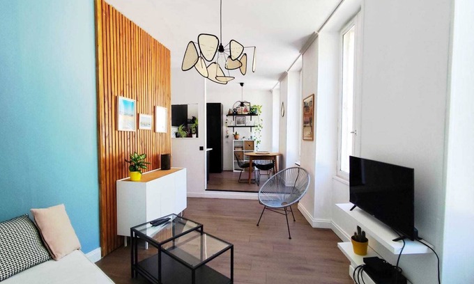 Saint Seurin - Fondaudege Apartamento | Bright 45m² near the Jardin Public