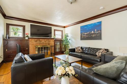 Foster - Powell Casa | Bright Airy Bungalow AC Fast WiFi Prime SE