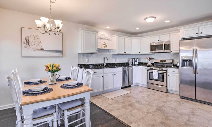 Ortley Beach Condominio | Bright & Airy Condo - Walk to Ortley Beach!