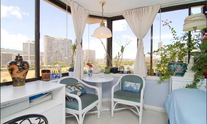McCully - Moiliili Apartamento | Bright Amazing View Walk Everywhere
