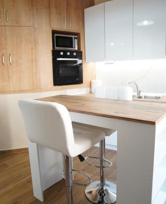 Milea Apartamento | Bright and central apartment