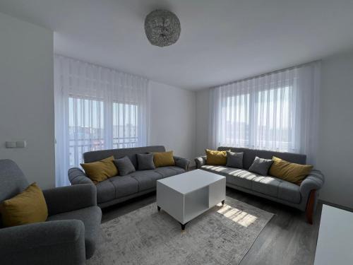 Çagllavicë Apartamento | Bright and Comfy
