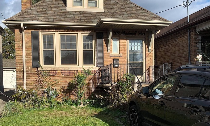Keelesdale - Eglinton West Casa | Bright and Cozy 2Br House