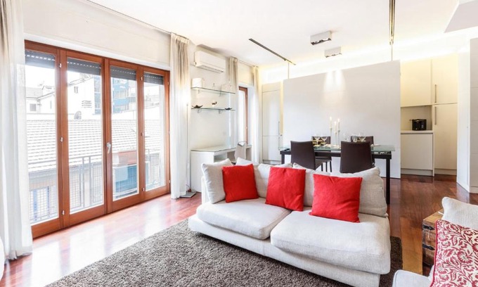 Varesine Apartamento | Bright and Cozy Apartment in Isola District - Marco Polo