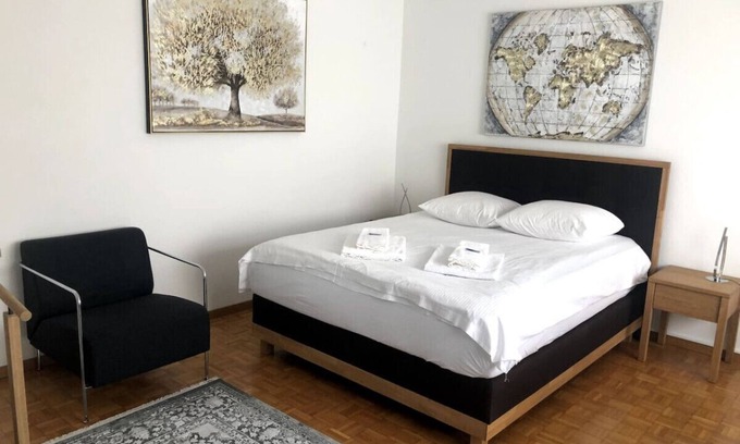 Hirslanden Apartamento | Bright and quiet studio in the city center (Sky1)