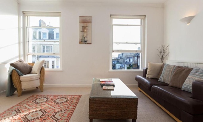 Campden Apartamento | Bright and Spacious 1 Bedroom Apartment in the Heart of Kensington