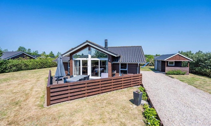 Skaven Strand Casa | Bright and Spacious Family Retreat-By Traum