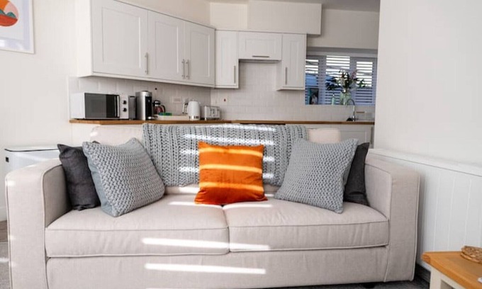 Sherborne Apartamento | Bright and spacious 2-Bed Flat