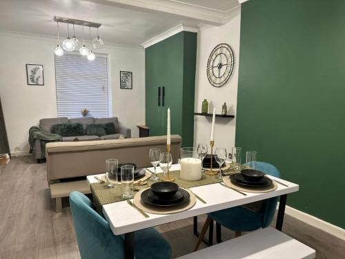 Bridgend Apartamento | Bright and Spacious Home Near Bridgend Town Centre