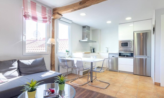 Mundaka Apartamento | Apartamento luminoso en Mundaka, ideal para parejas y familias, cerca de la playa