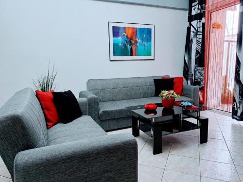 Nea Palatia Apartamento | Bright apartment in Nea Palatia Oropos
