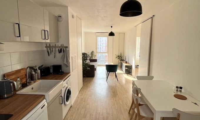 La Courneuve Apartamento | Bright apartment just outside Paris