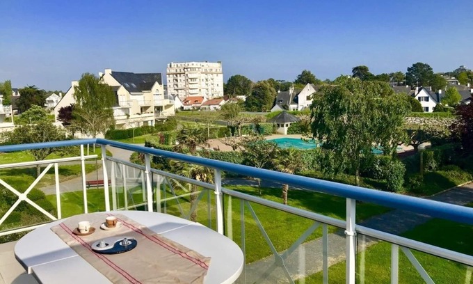 Guerande Apartamento | Luminoso apartamento T3 en La Baule, con piscina y cerca del mar.