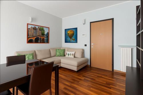 Bresso Apartamento | Bright apartment with terrace near the subway