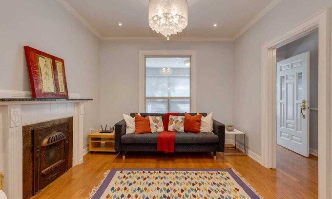 Oakwood Village Casa | Bright, beautiful & spacious smoke/pet free home