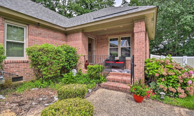 Western Branch North Casa | Bright Chesapeake Home Near Shopping & Dining