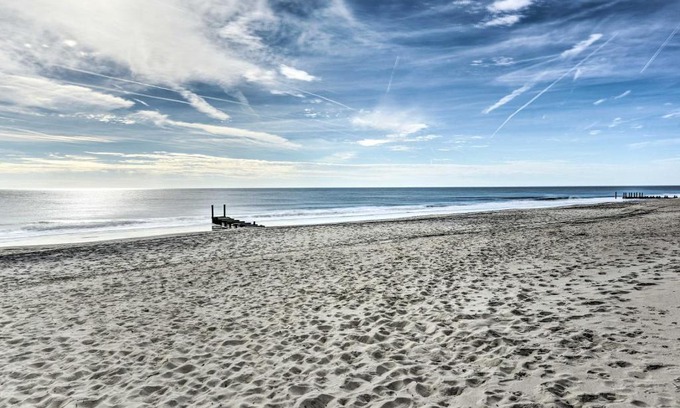 Admiral Estates Apartamento | Bright Condo Half-Block to Cape May Beach!