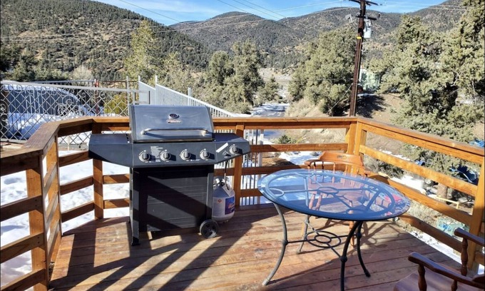 Frazier Park Chalet De Esquí | Bright & Cozy Chalet of the woods with views