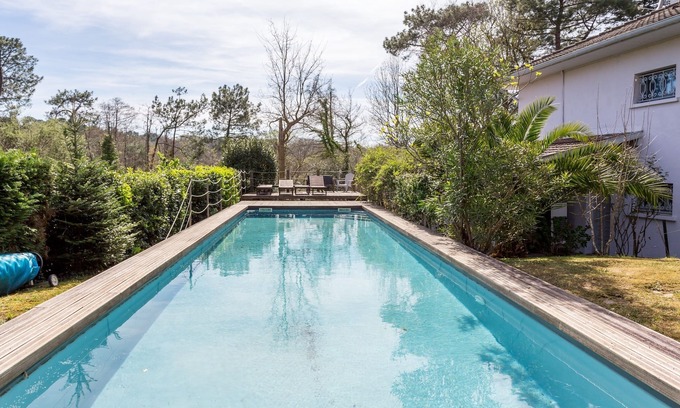 Anglet Villa | Villa luminosa, acogedora y moderna cerca de Biarritz frente del lago de Brindos