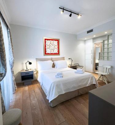 Nea Smirni Apartamento | Bright Gem in Vibrant Popular Neighborhood