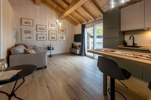 Reggio nell'Emilia Apartamento | Bright Hall apartment Reggio Emilia Centro Storico