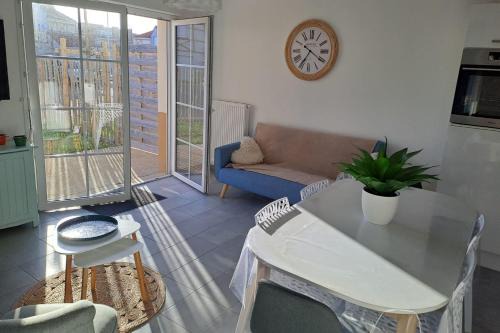 Sainte-Cecile-Plage Casa | Bright house - Sainte Cécile beach 2 min away