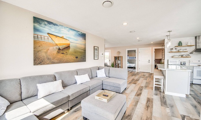 Sea Scape Casa | Bright Kitty Hawk Home w/ Hot Tub, Walk to Beach!