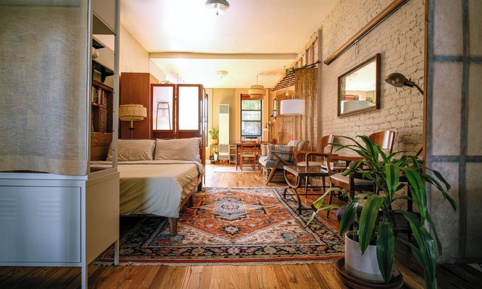 Williamsburg Apartamento | Bright Loft ~ Full Floor ~ 5 Windows ~ Projector ~ Williamburg ~ Near Waterfront