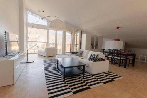 Bohinjska Bistrica Apartamento | Bright loft near Bohinj lake
