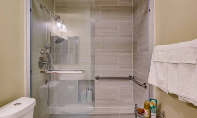 Parkside Condominio | Bright & modern 2 BEDS NEAR SF Zoo | Easy Parking