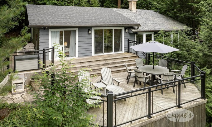 Muskoka Lakes Cabaña | Brillante y moderna casa de 4 hab en el lago Joe! Boatport + Bunkie! ¡Todo el día sol!