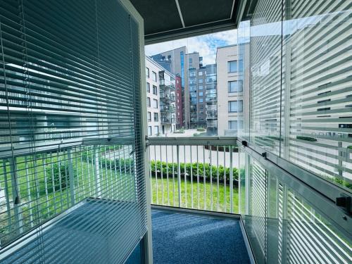 Lantinen District Apartamento | Bright Nordic-Style 2BR