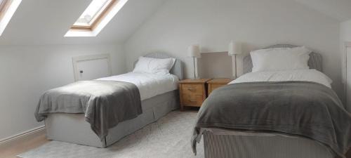 Dundrum Casa | Bright Open Airy Living in Dublin 14