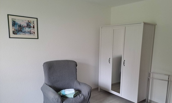 Neustadt Apartamento | Bright, quiet apartment with 3 spacious bedrooms on the ground floor