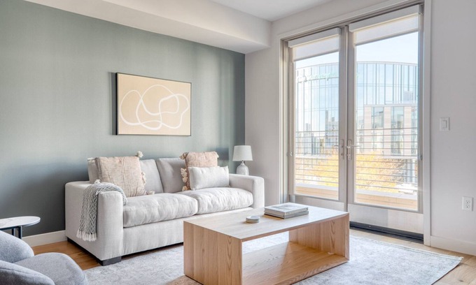 Hillsdale Apartamento | Bright San Mateo 2BR w/ Gym, Pool & W/D, nr Town Sq mall, by Blueground