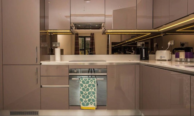 Tower Hamlets Apartamento | Bright & Spacious 1BD Apartment in Zone 2 - Close to the Tube Station