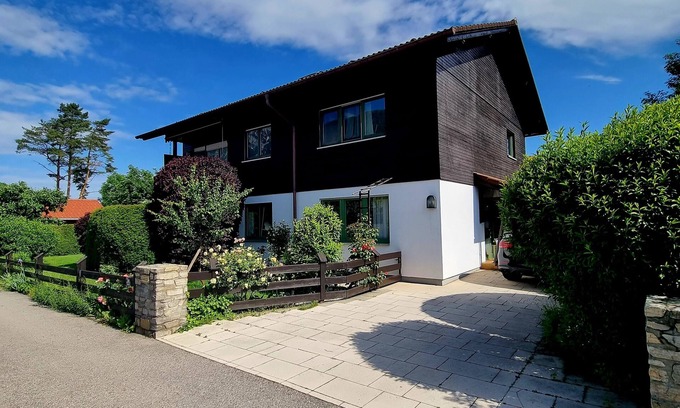 Piding Condominio | Bright, spacious apartment (96m²) with mountain views and top furnishings