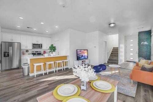 South Mountain Apartamento | Bright & Spacious Home Sleeps 10