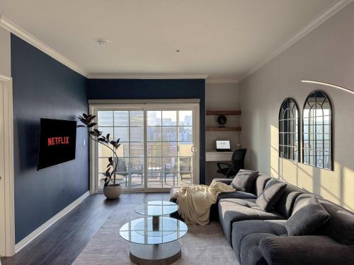 Miracle Mile Apartamento | Bright & Spacious in Iconic LA Neighborhood Free parking - 10mins to Cedars