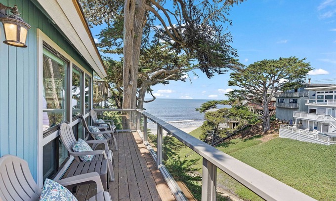Watsonville Casa | Bright, Steps to Sand, Ocean Views