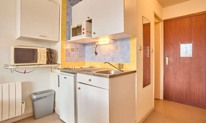 Barbotan-les-Thermes Apartamento | Estudio luminoso con balcón y Wi-Fi en Barbotan