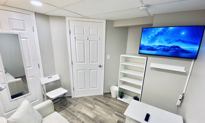 Haledon Apartamento | Bright, Stylish & Cozy 2Bed Unit w/Backyard & Grill Close To New York City!