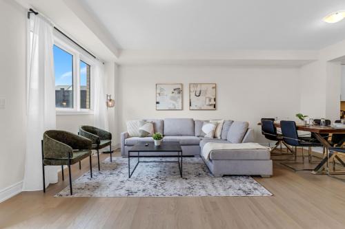 Oakville Apartamento | Bright & Stylish Modern Townhome in Oakville!