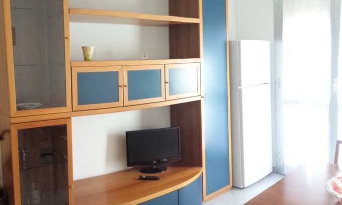 Albenga Apartamento | Luminoso apartamento de tres habitaciones, conveniente para el centro y los servicios (Cod. Citra 009002-LT-0012)